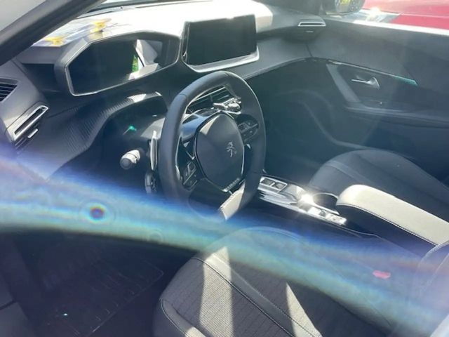 Peugeot 2008 Allure Pack EAT8