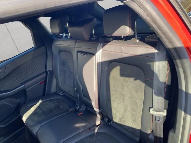 Ford Kuga Plug in Hybrid ST Line X