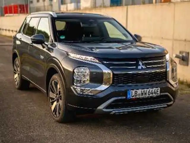 Mitsubishi Outlander PHEV