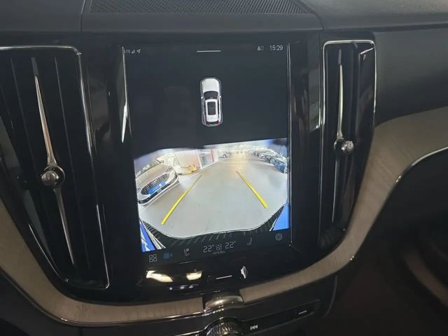 Volvo XC60 AWD Dark Plus