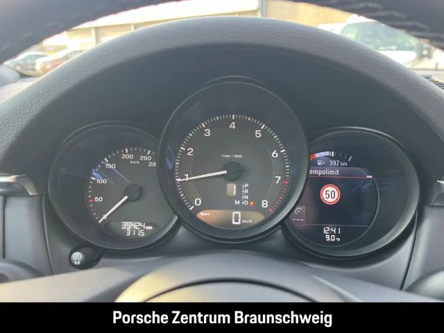 Porsche Macan BOSE Luftfederung 20-Zoll Panoramadach LED