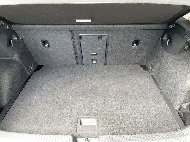 Volkswagen Golf 2.0 TSI DSG Style