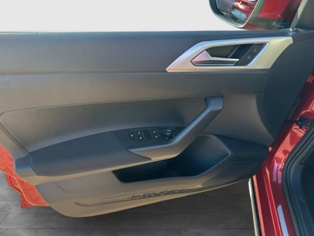 Volkswagen Taigo 1.0 TSI DSG Move