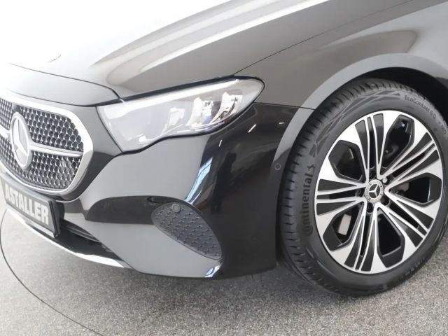 Mercedes-Benz E 200 AVANTGARDE Estate