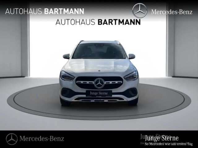 Mercedes-Benz GLA 180 Progressive