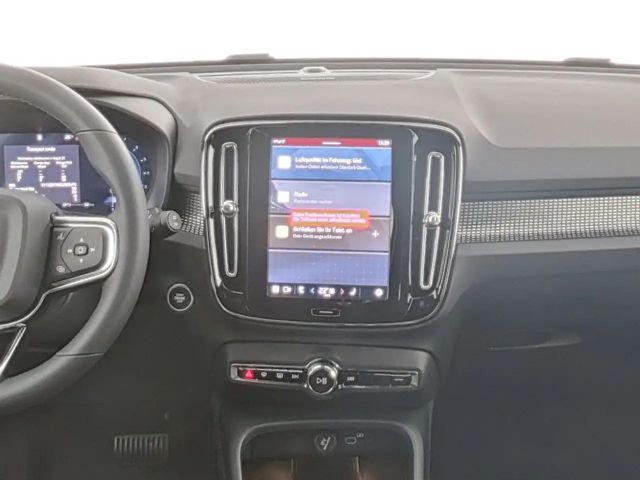 Volvo XC40 Dark Plus