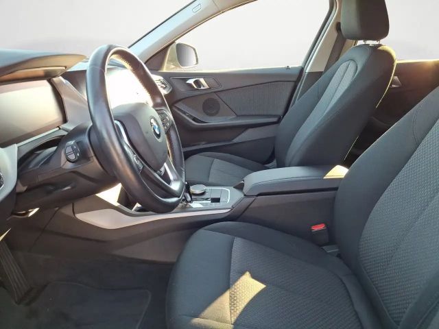 BMW 118 118d 5-deurs Sedan