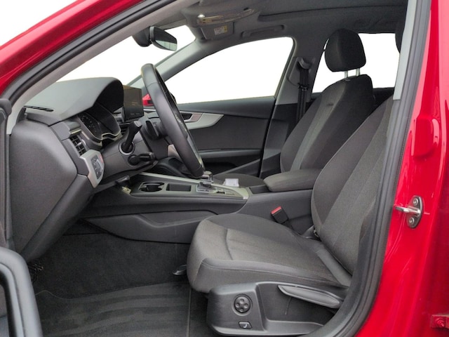 Audi A4 40 TFSI Avant S-Tronic