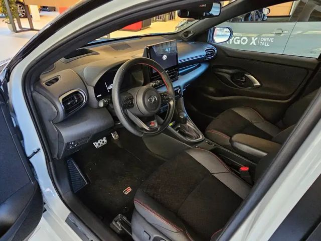 Toyota Yaris GR Hybride VVT-i