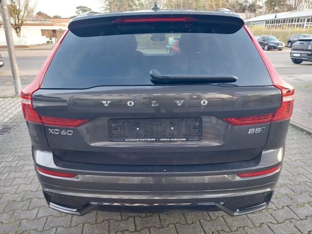 Volvo XC60 AWD Dark Plus