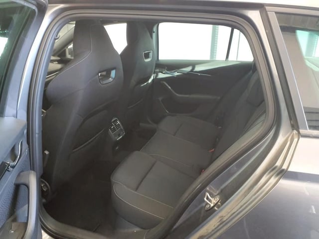 Skoda Octavia 2.0 TDI Combi Sportline