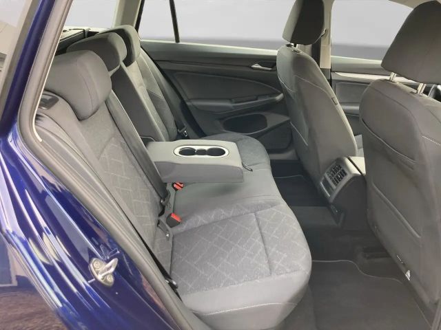 Volkswagen Golf 1.5 TSI DSG Life Variant