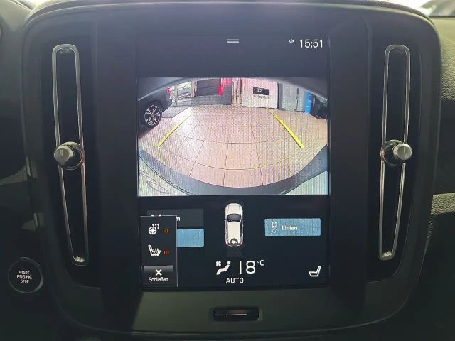 Volvo XC40 Core Momentum