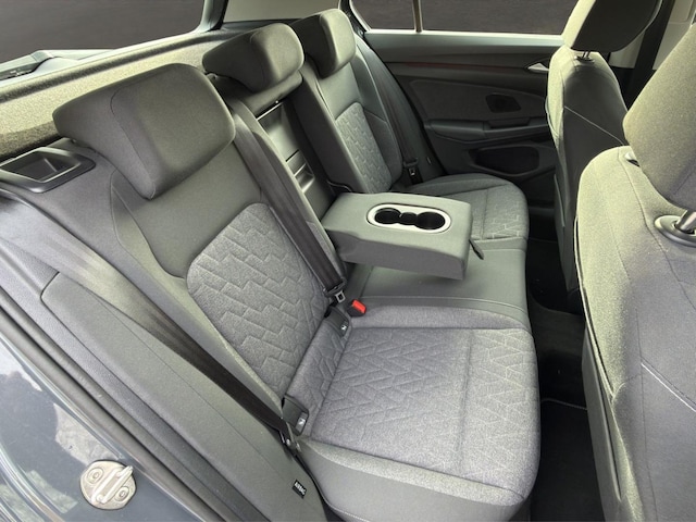 Volkswagen Golf 1.5 eTSI DSG Golf VIII Move