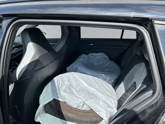 Volkswagen Golf DSG R-Line Variant