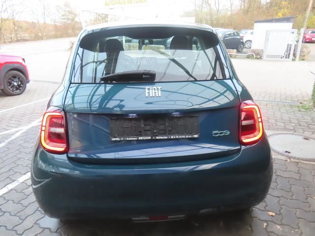 Fiat 500e Base 42kWh *Sitzheizung+PDC V/H+Kamera H*