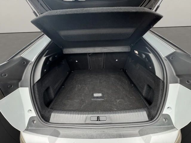 Peugeot 3008 1.2 145 e-DSC6 ACC+LED+Navi+SHZ+Winterp.