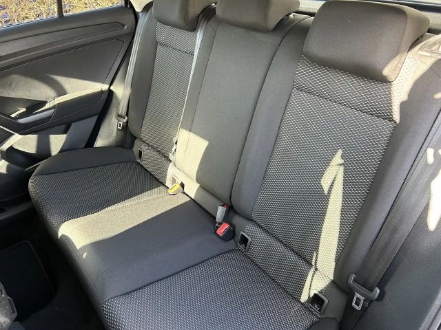 Volkswagen T-Roc 1.0 TSI
