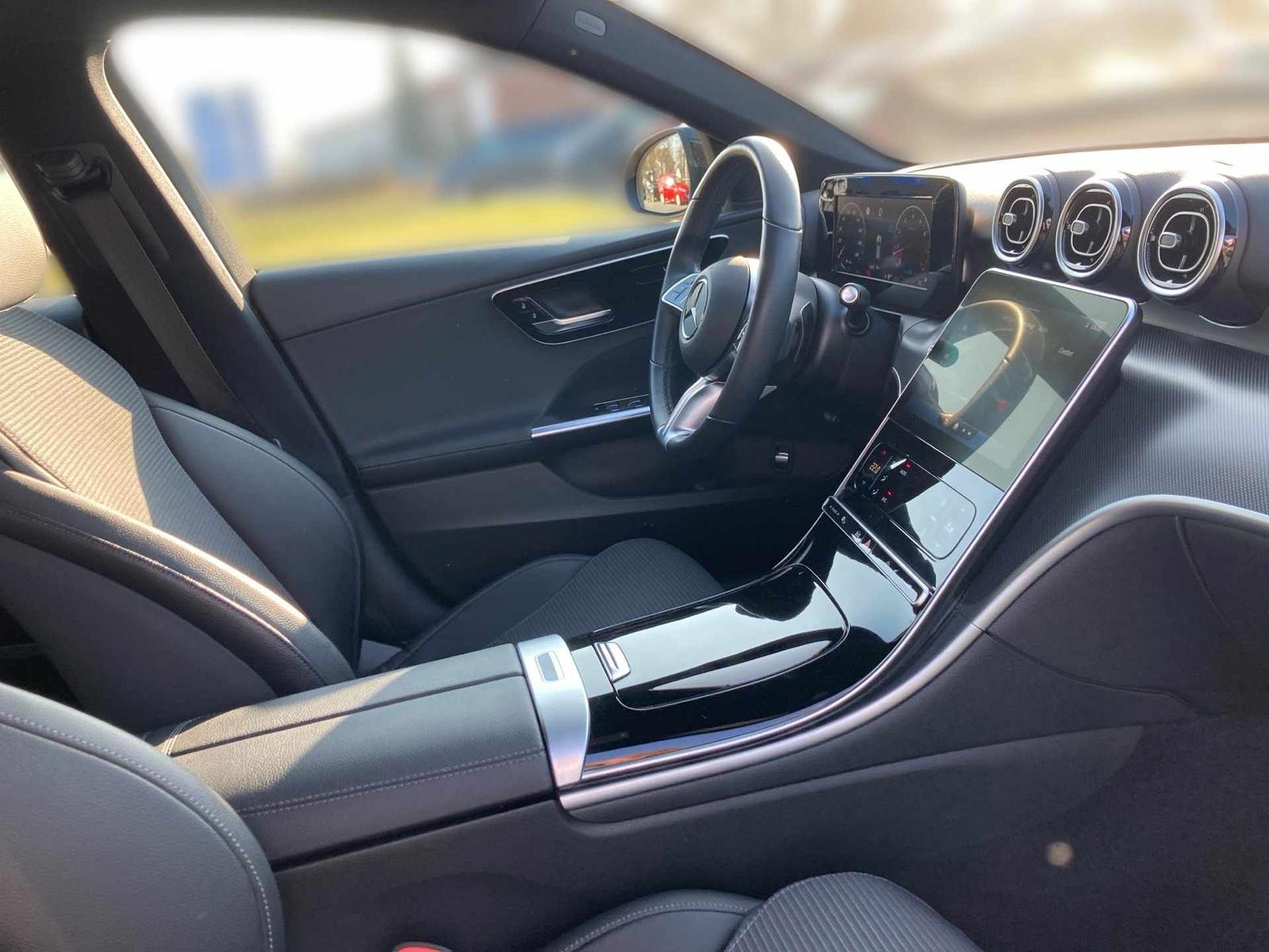 Mercedes-Benz C 200 AVANTGARDE Estate