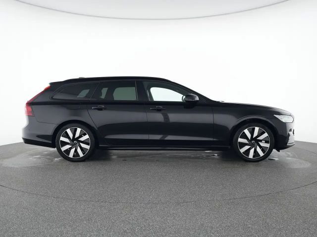 Volvo V90 AWD Dark Plus T6