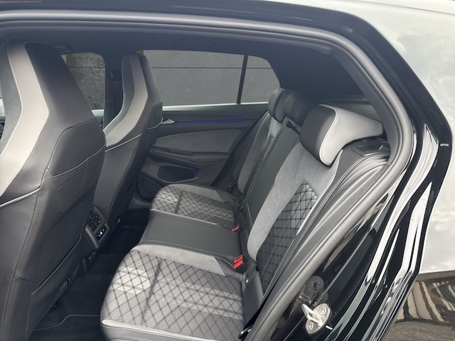 Volkswagen Golf 2.0 TDI Golf VIII R-Line