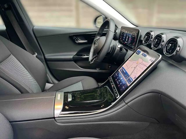 Mercedes-Benz C 200 AVANTGARDE C 200 d Estate