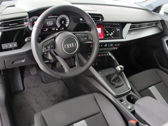 Audi A3 30 TDI Sedan