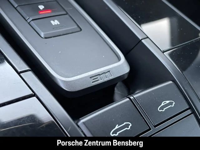 Porsche 992 Cabrio Carrera GTS