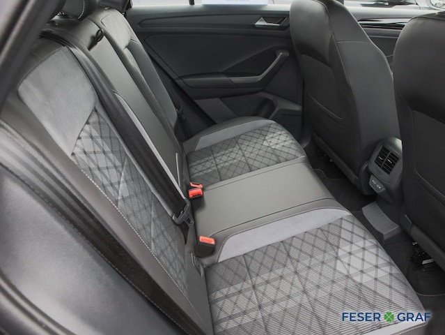 Volkswagen T-Roc 1.5 TSI DSG R-Line