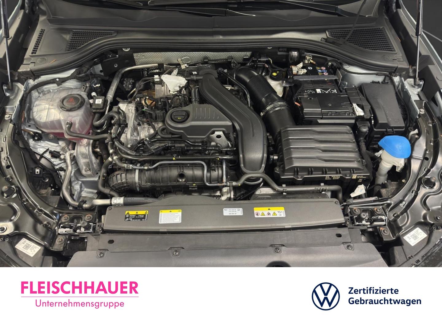 Volkswagen Passat 1.5 eTSI Business Variant