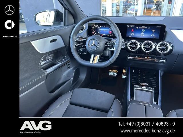 Mercedes-Benz GLA 200 AMG Line