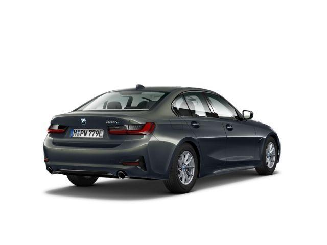BMW 330 330e Sedan xDrive