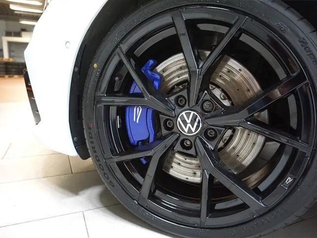 Volkswagen Golf 2.0 TSI DSG