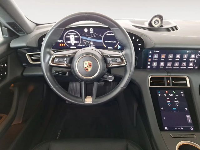 Porsche Taycan Plus