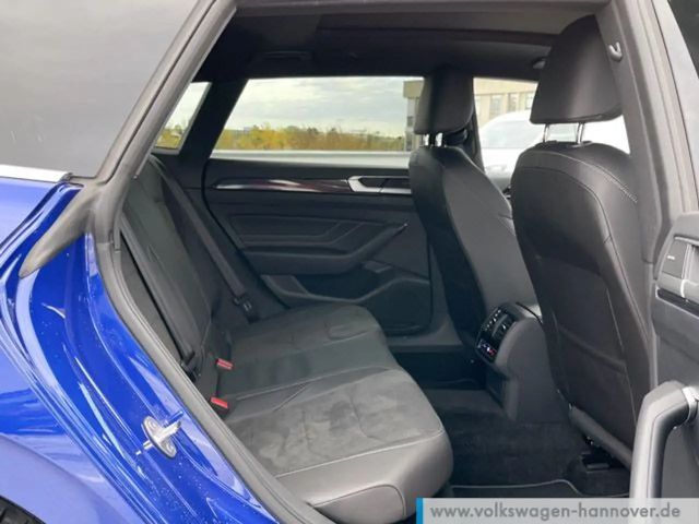 Volkswagen Arteon 2.0 TSI DSG R-Line