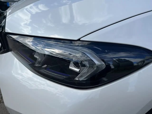 BMW 330 330i M-Sport Sedan xDrive