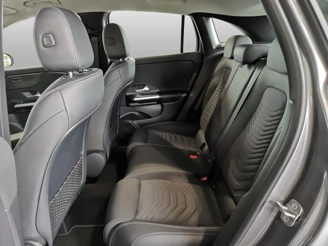 Mercedes-Benz GLA 180 Progressive