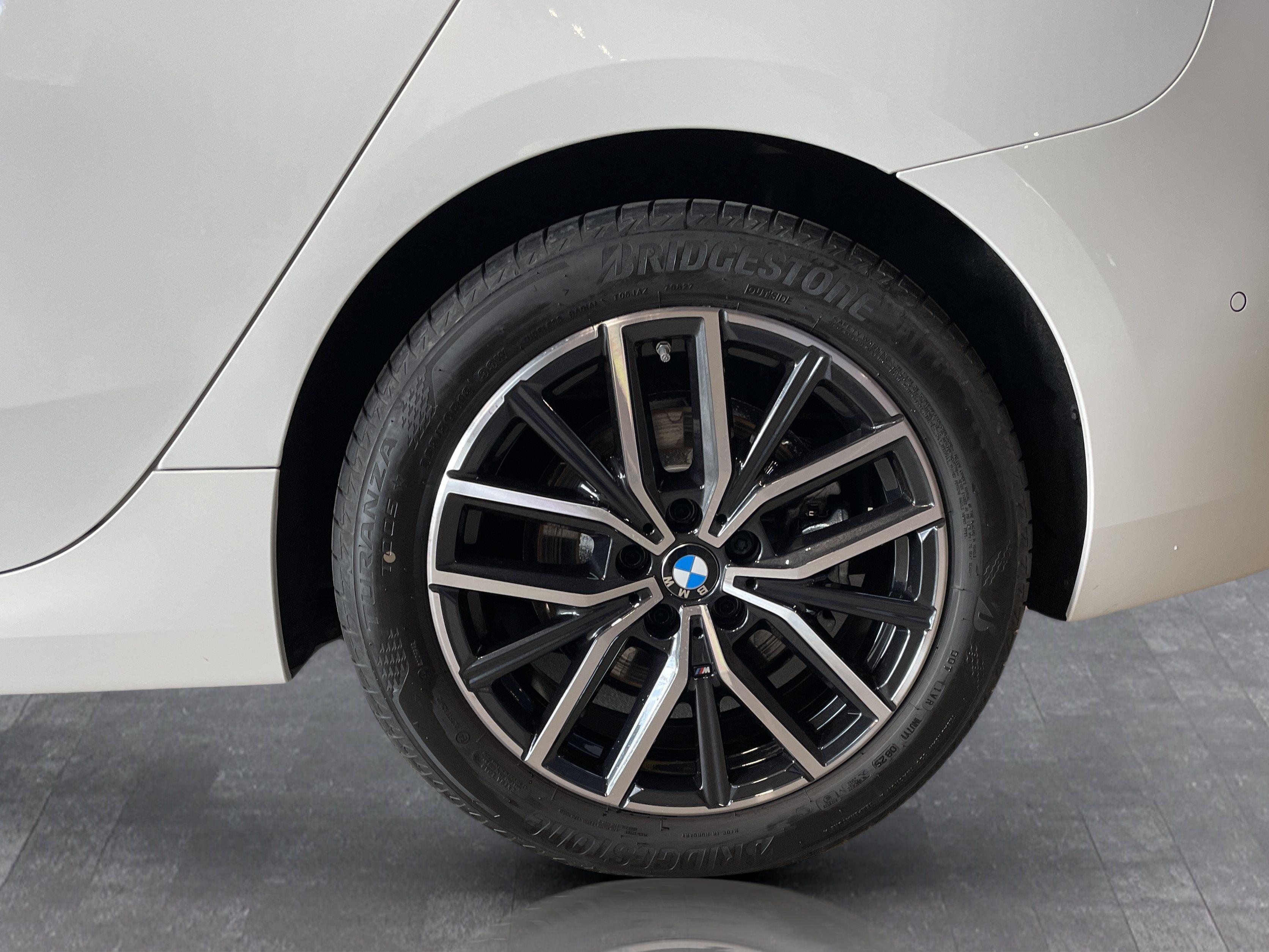 BMW 220 220i Active Tourer