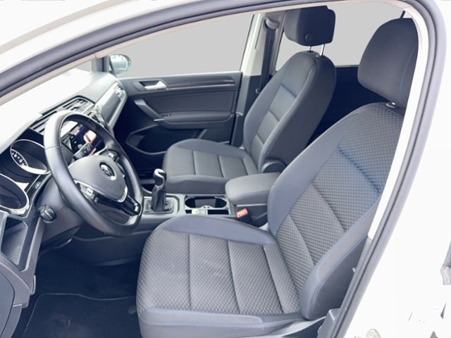Volkswagen Touran 1.5 TSI R-Line