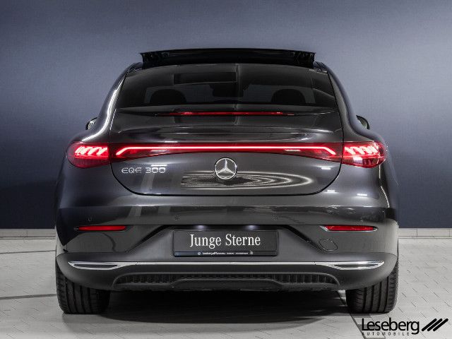 Mercedes-Benz EQE 300 Sedan