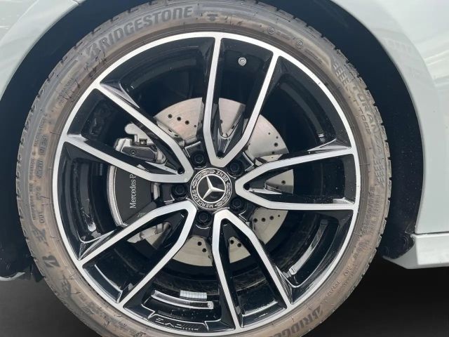 Mercedes-Benz CLA 200 AMG Line Shooting Brake