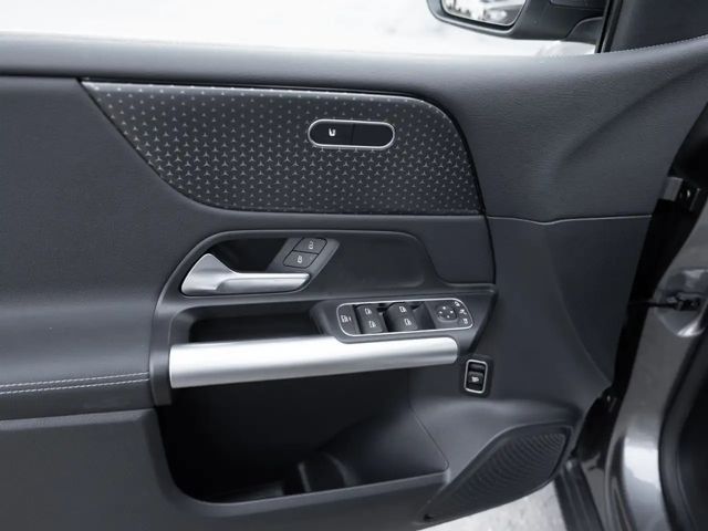 Mercedes-Benz B 180 Progressive