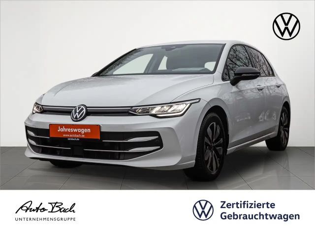 Volkswagen Golf 1.5 eTSI DSG Golf VIII