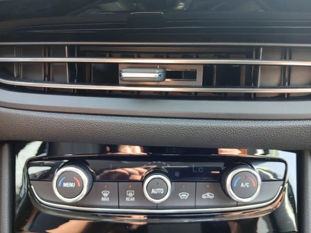 Opel Grandland X 1.6 Turbo