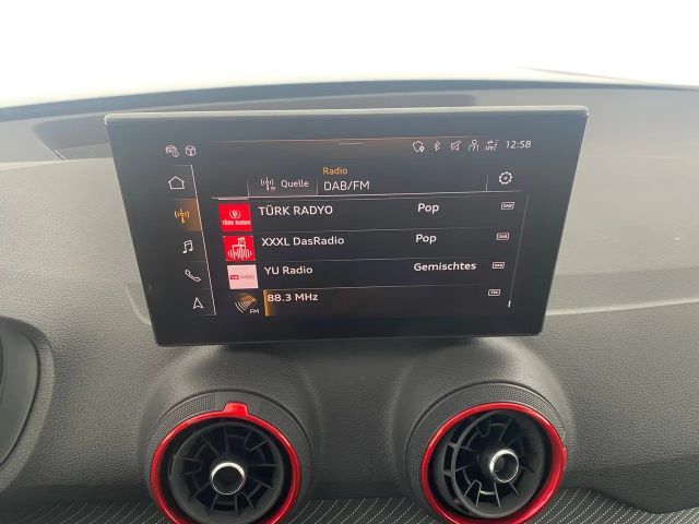 Audi Q2 35 TFSI S-Line