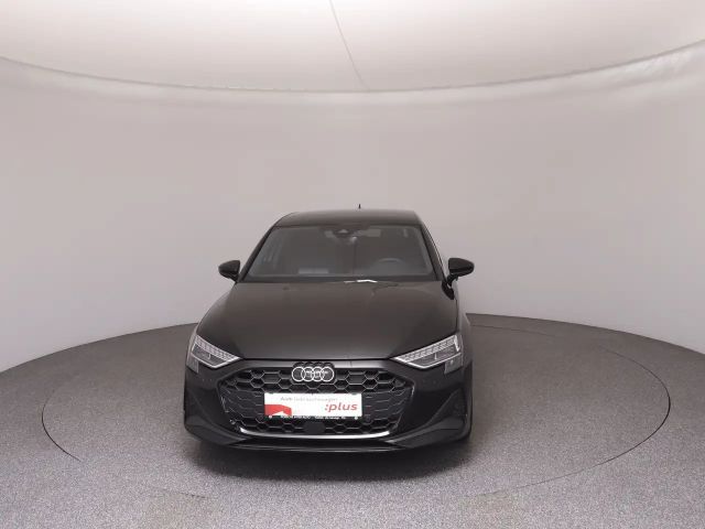 Audi A3 30 TFSI Sedan