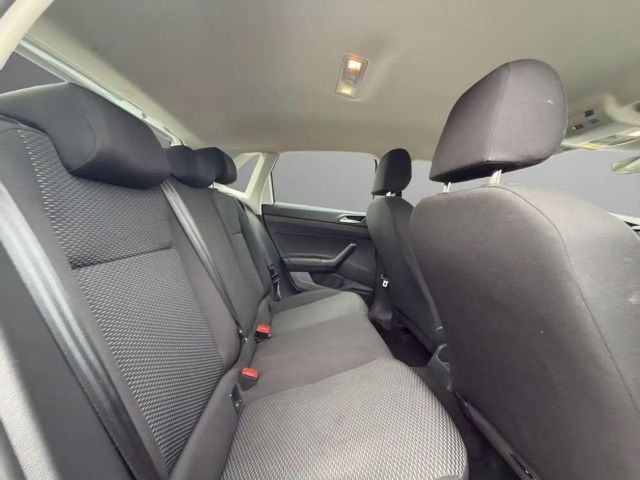 Volkswagen Polo Basis