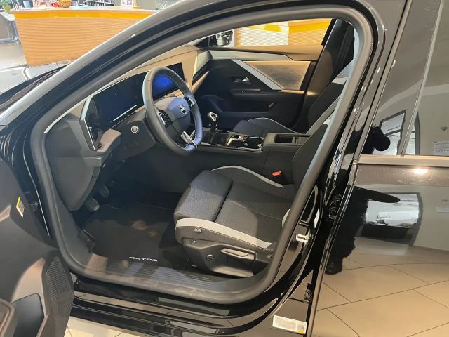 Opel Astra 1.2 Turbo Enjoy Sports Tourer Turbo