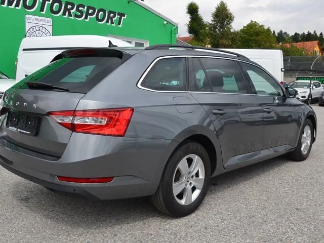 Skoda Superb Superb Kombi 2,0 TDI DSG LED VIRTUAL NAVI 1.Besitz