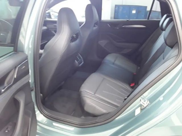 Volkswagen Passat R-Line eHybrid